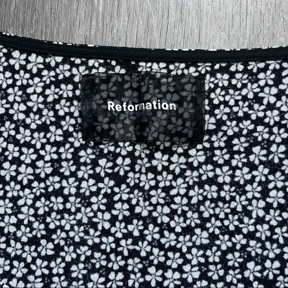 Reformation Top - Picture 2 of 4